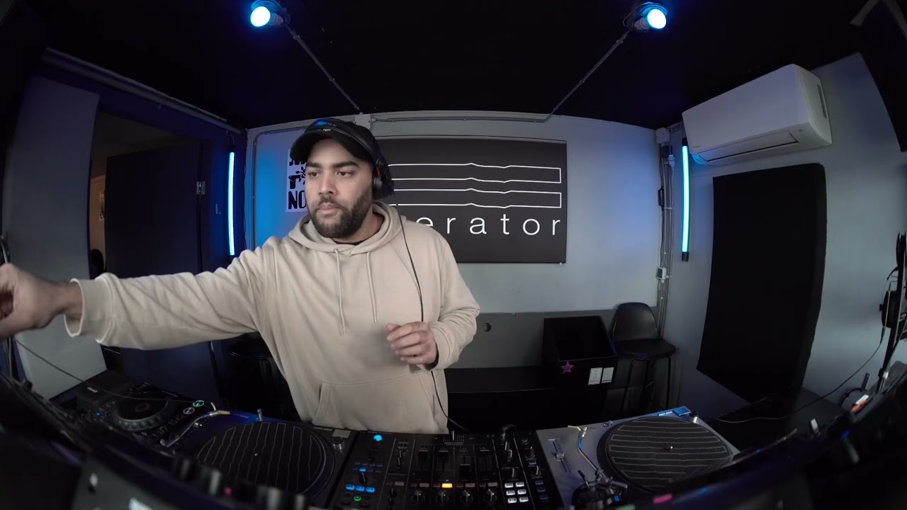 THE LAST UNLOCKED RADIO SHOW with the originals | Operator 16.12.2025
