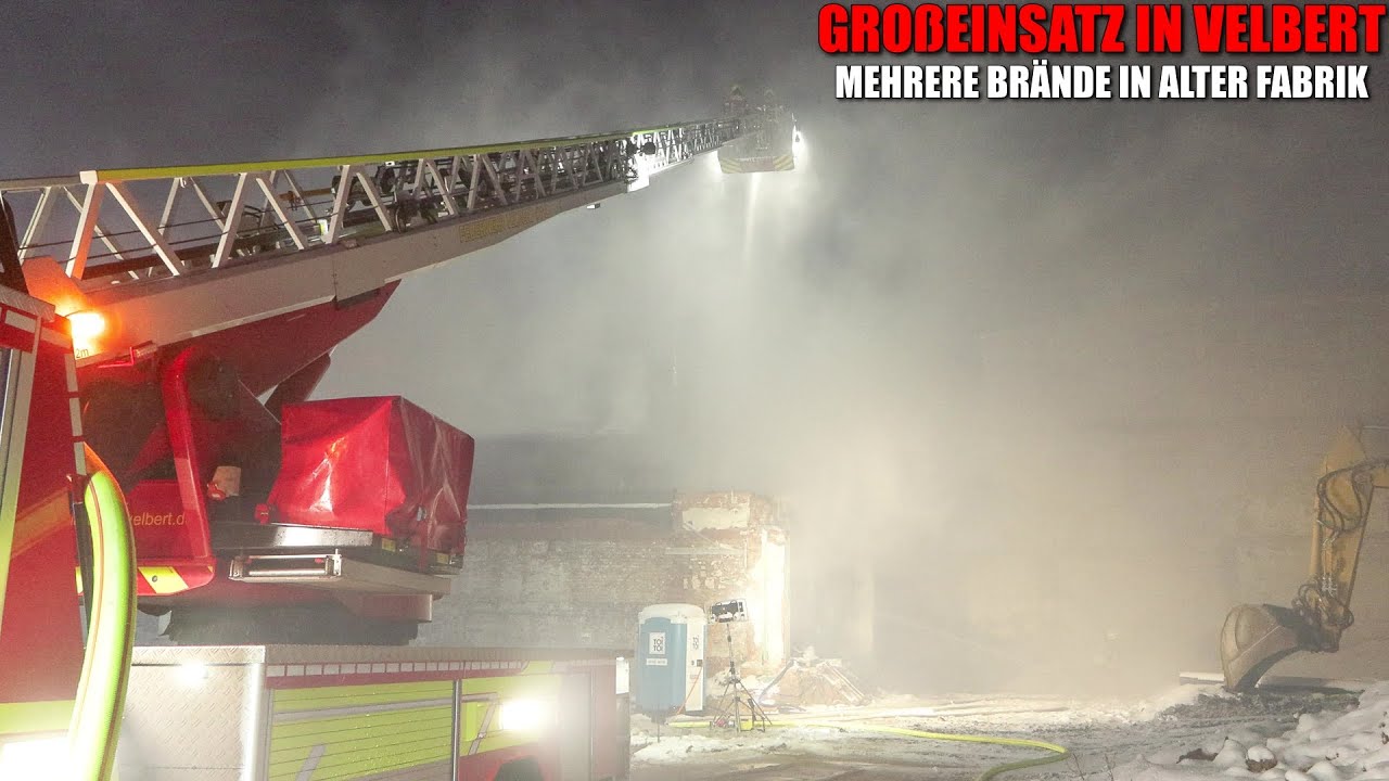 [GROßBRAND ZERSTÖRT ALTES FABRIKGEBÄUDE] - Flammen & starke Rauchentwicklung ~ Stadtalarm in Velbert