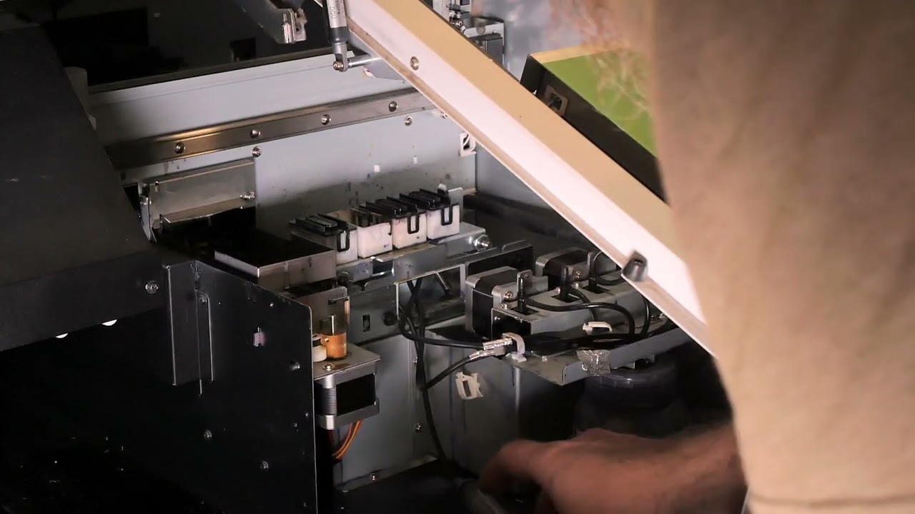 Simulating a forced cleaning on Roland LEF-20 for clogged white channel