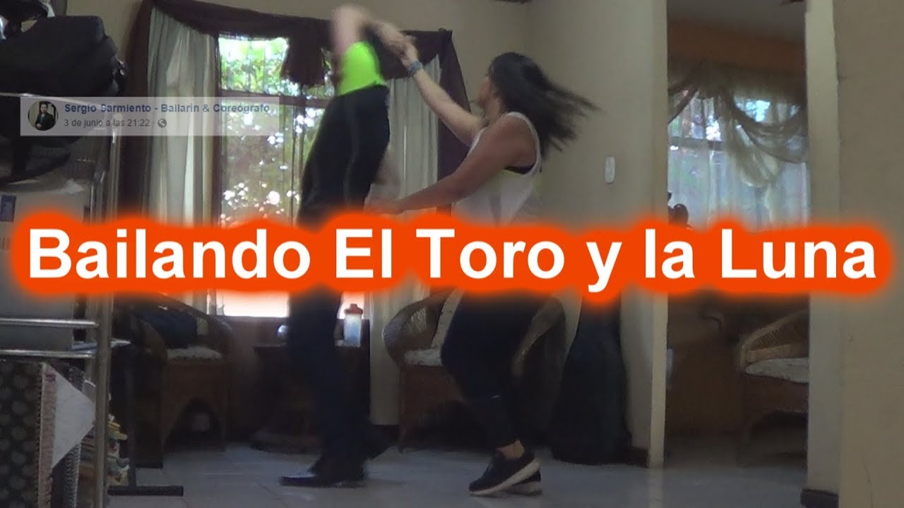 Baile El Toro y la Luna Pareja Bailando CUMBIA