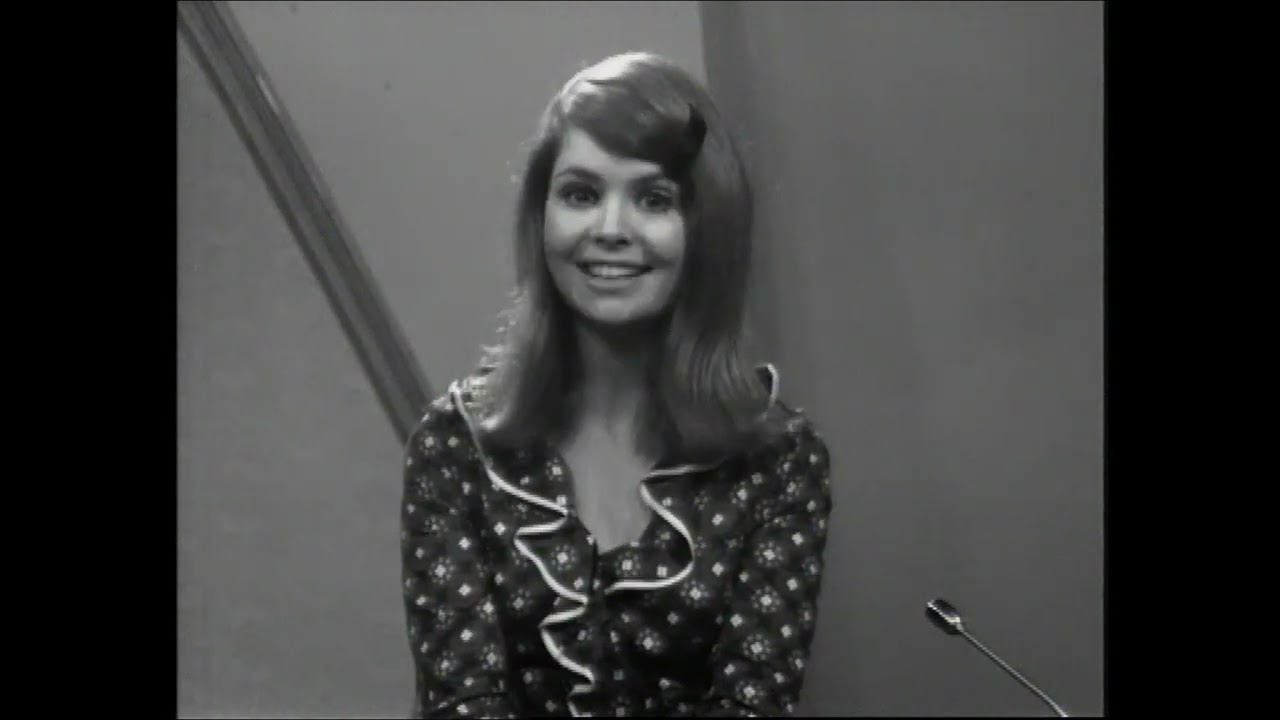 Lessons In The Irish Language (Buntús Cainte), 1968