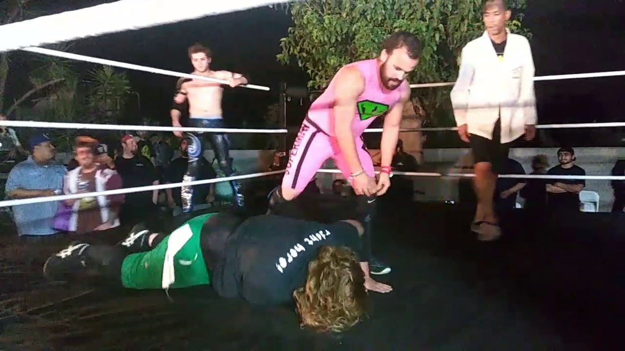HIGHBrid Pro 9/20 @thetacosesh Couch Potato Curtis & Biggie Bigs vs The Vegan Superman & Biagio