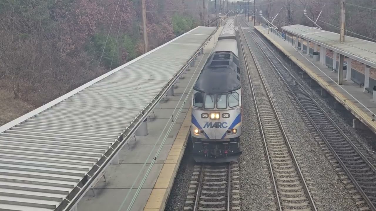 Railfanning Amtrak and MARC at BWI Rail Station - December 2025
