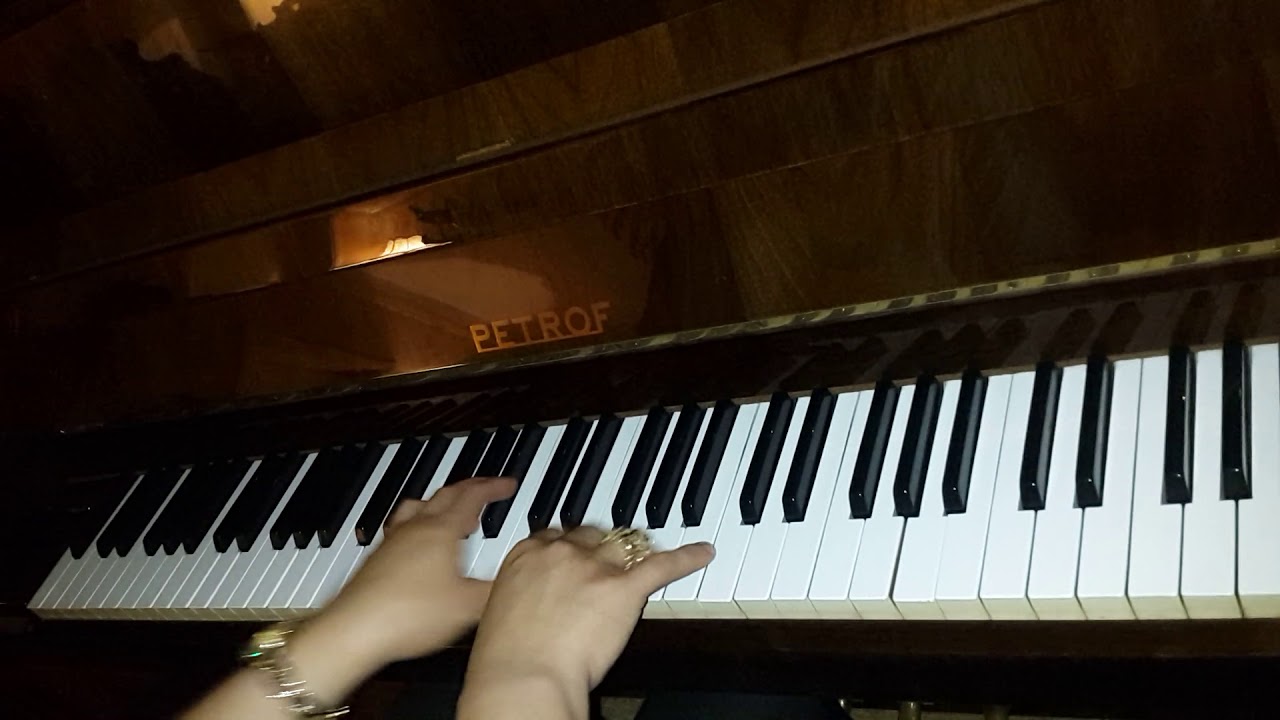 Bu qala daşlı qala - Az.Xalq mahnisi. İfaçi Brilliant Dadaşova (piano)