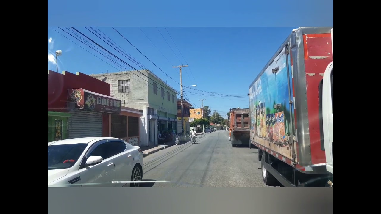 Duvergé, R.D.| Municipio Duvergé,  vista calle Duarte y más.