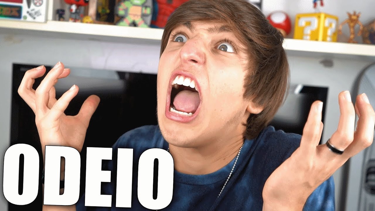 ODEIO GENTE QUE SE ACHA INTELIGENTE - Diego Guerra