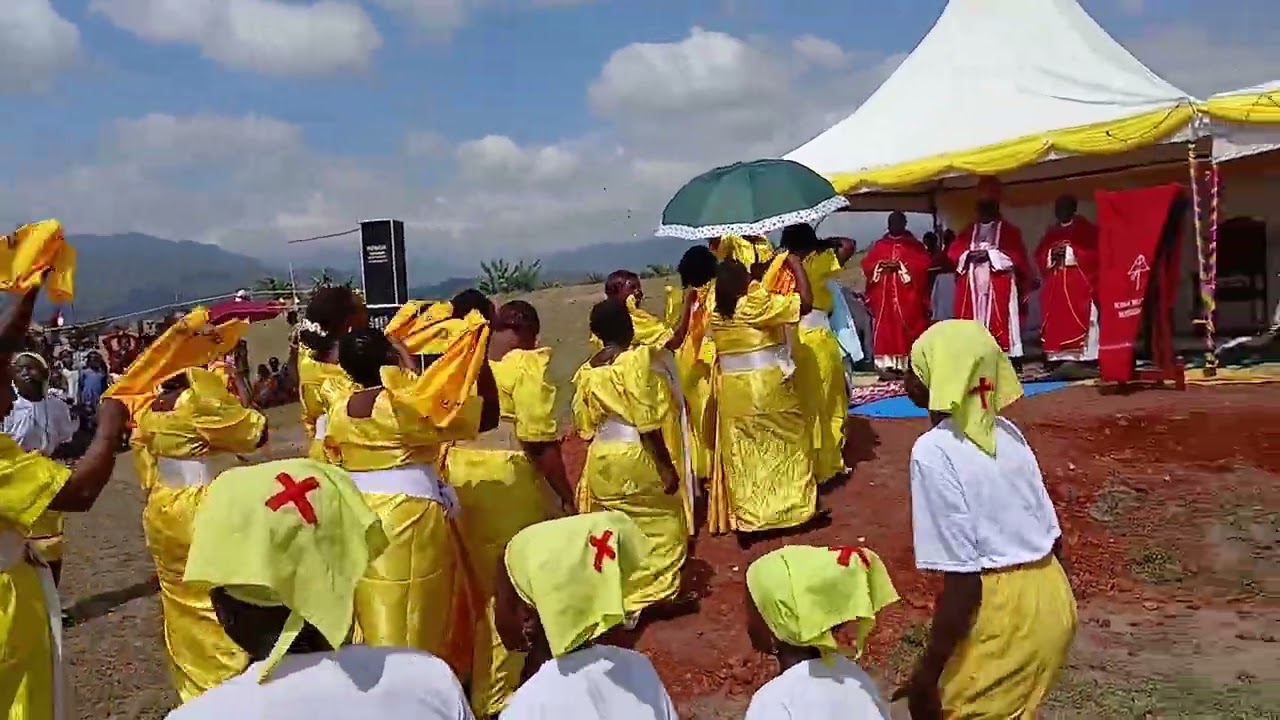 Nino La Bwana Kidodo Pastoral Centre Choir at Kamulikwizi Catholic Church 