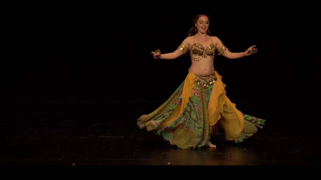Maëlle - danseuse orientale à Bruxelles - belly dancer in Brussels - Sahara City