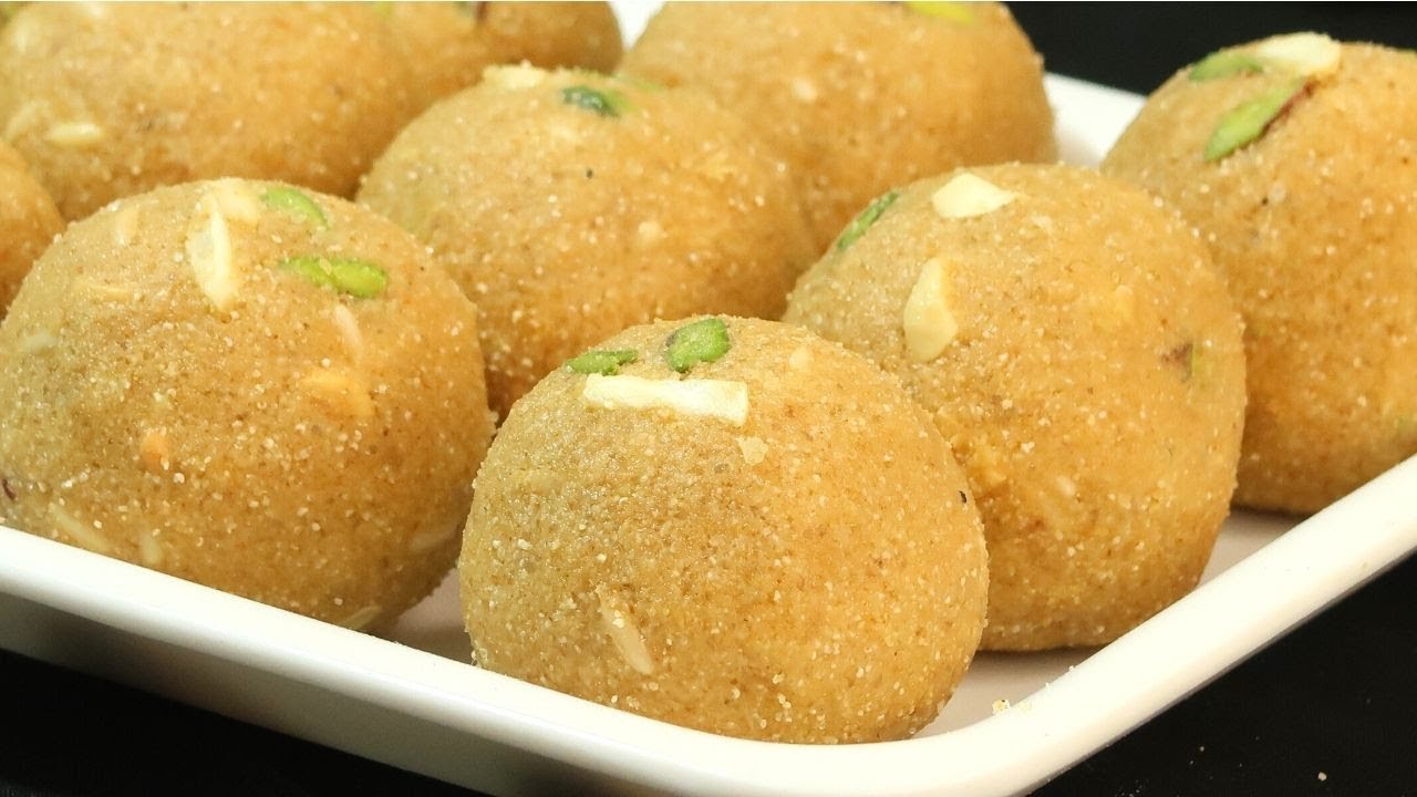 गर्मियों के लिए खास - ठंडक और ताकत बढ़ाने वाले लड्डू जो थकान कमजोरी भी दूर करें Atta Laddu for Summer