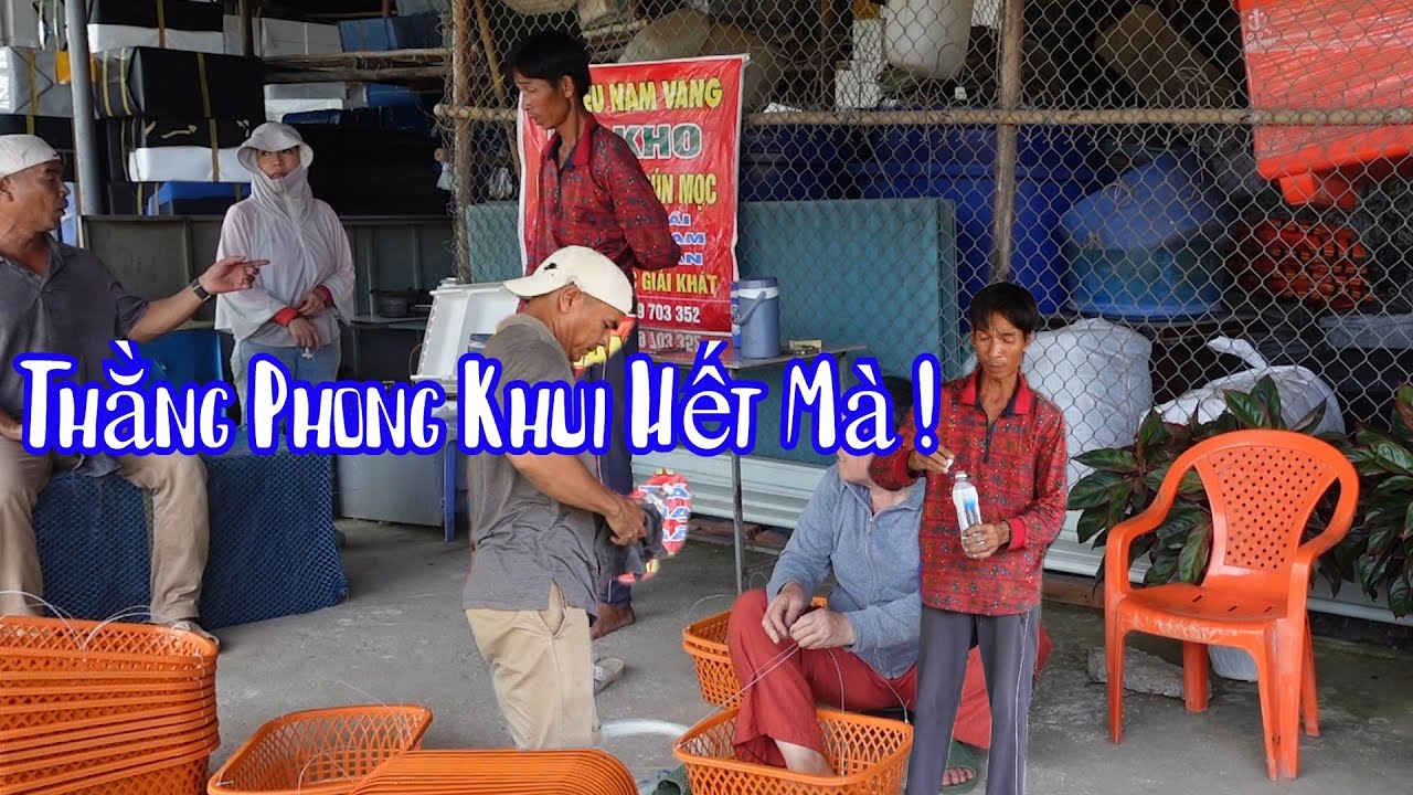Bà 8 Phong Tài Lanh Khui Hết Thùng Nước Ngọt Giúp 10 Râu Và Cái Kết
