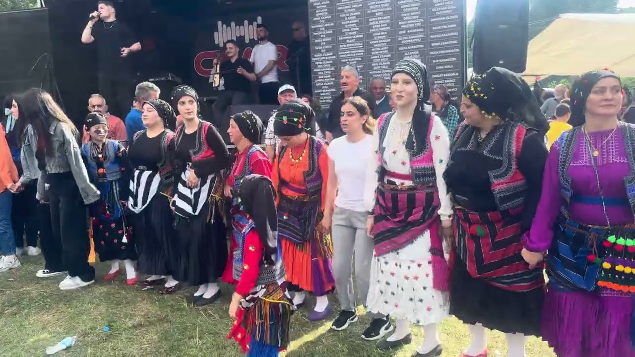 Efe Karagüzel 2025 Tonya zere yayla şenliğinden süper Horon