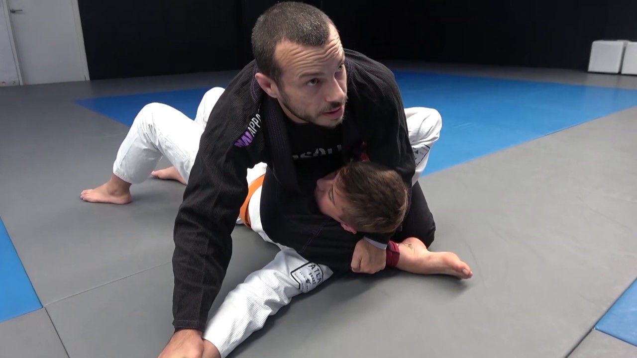 Mounted triangle (Lachlan Giles)