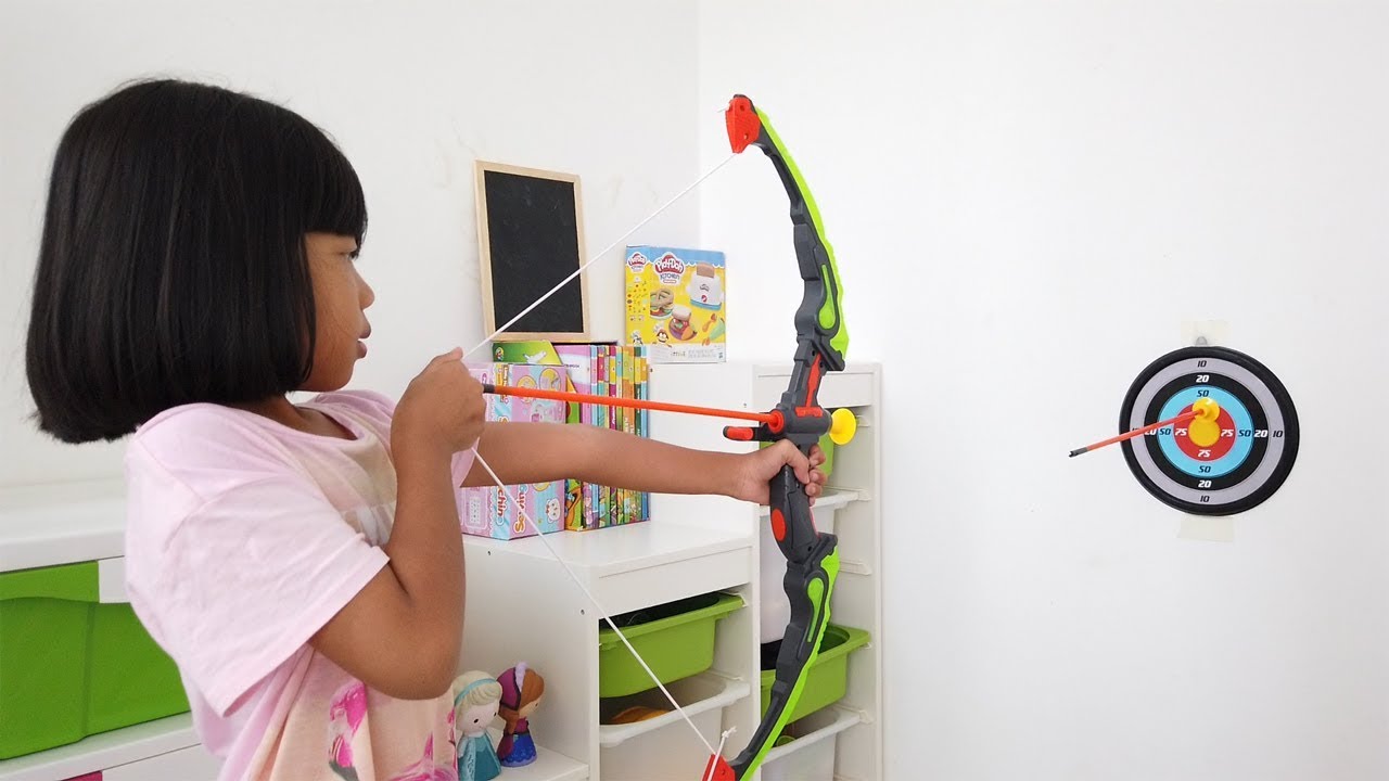 SERU! MELATIH FOKUS ANAK DENGAN PANAH MAINAN | TOY ARCHERY BOW AND ARROW SET FOR KIDS