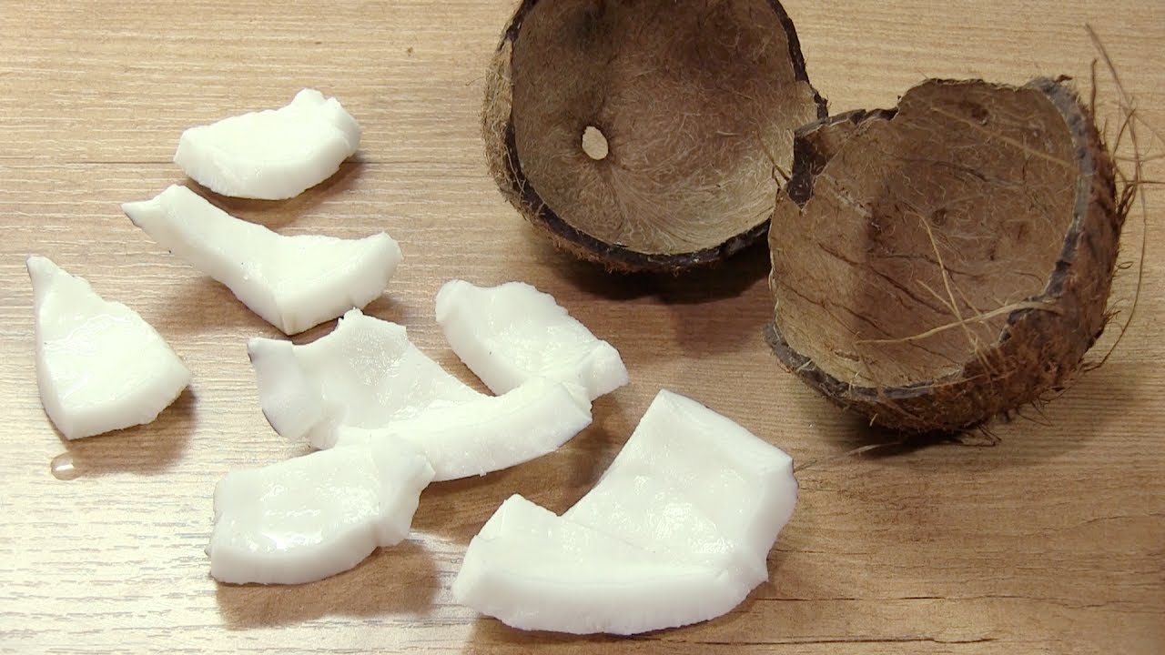 Como abrir un coco de forma fácil y sacando toda su carne
