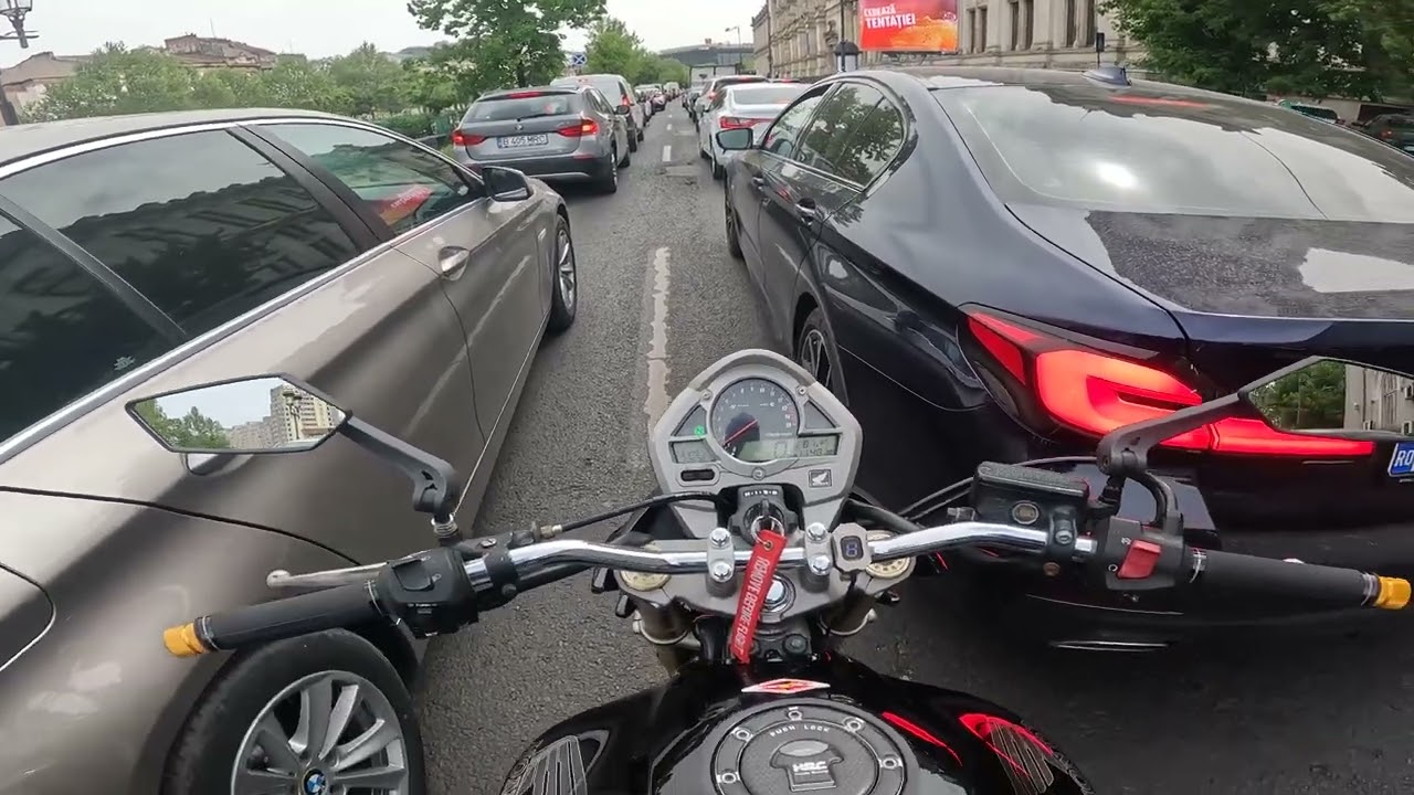 Cum sa mergi cu motorul prin Bucuresti!