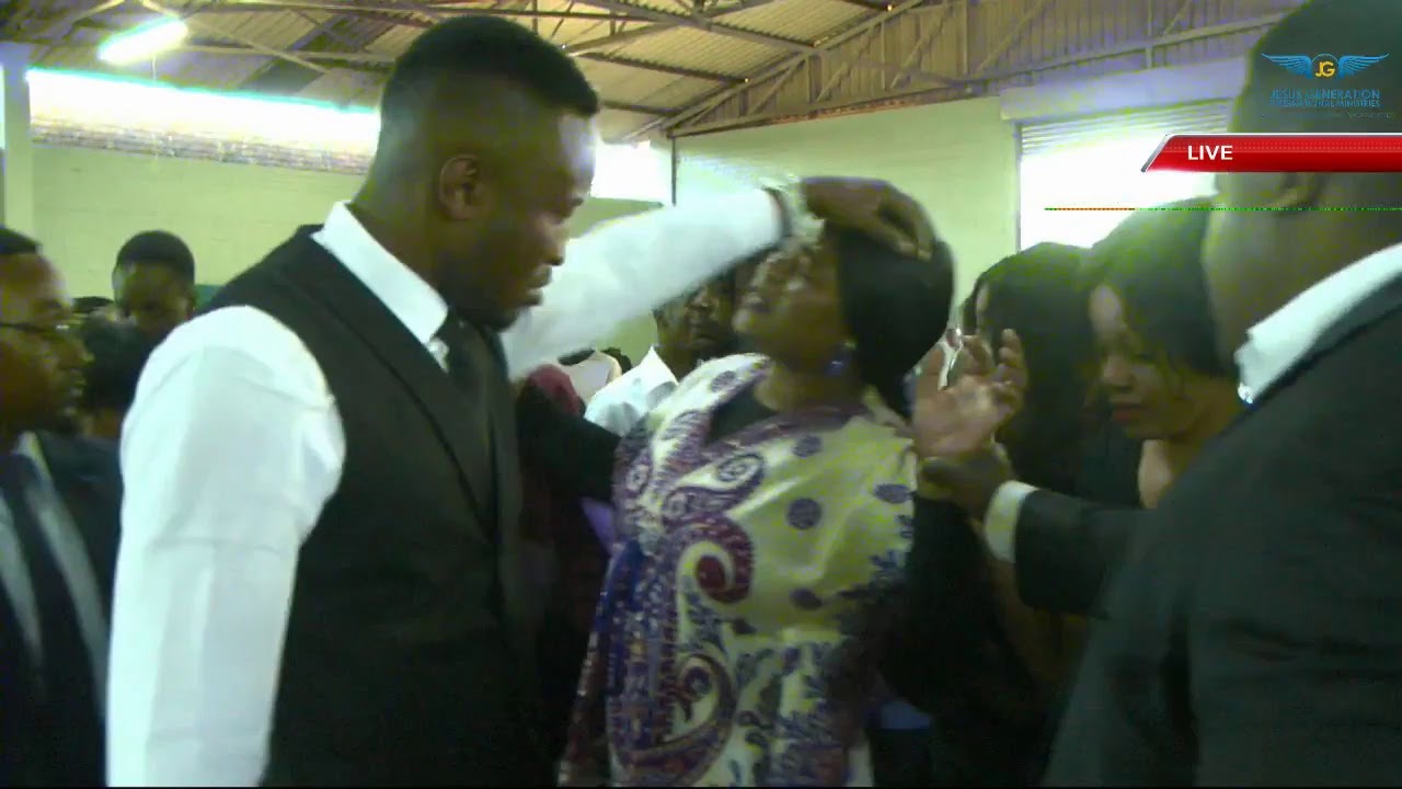 Sunday Live service with the Specialist Prophet Edd Branson