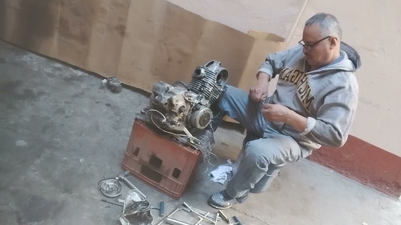 DESARMADO DE MOTOR*SR 250 YAMAHA* PARTE SIGUIENTE (1)
