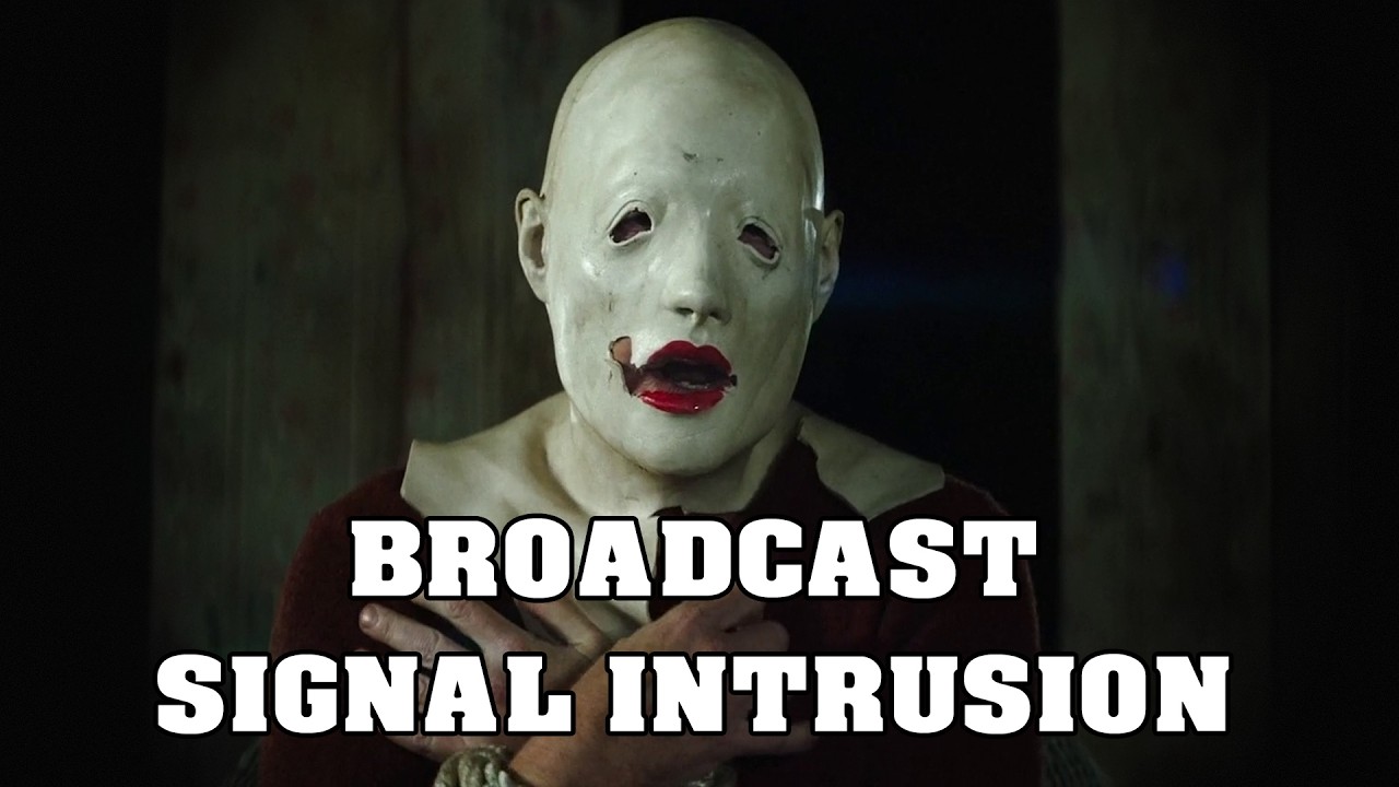 UNA CREEPYPASTA HECHA PEL&Iacute;CULA | BROADCAST SIGNAL INTRUSION (2021) | RESE&Ntilde;A