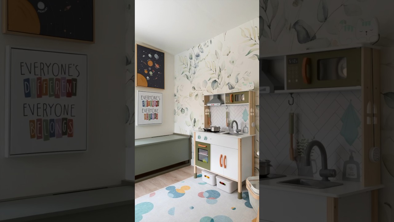 Почти бросил строить этот игровой домик! #diyprojects #woodworking #playhouse #backyard