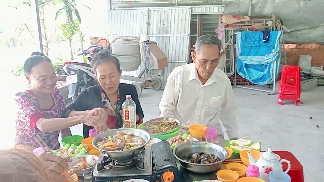 Hoàng Anh . Vọng cổ chiều bán đảo...