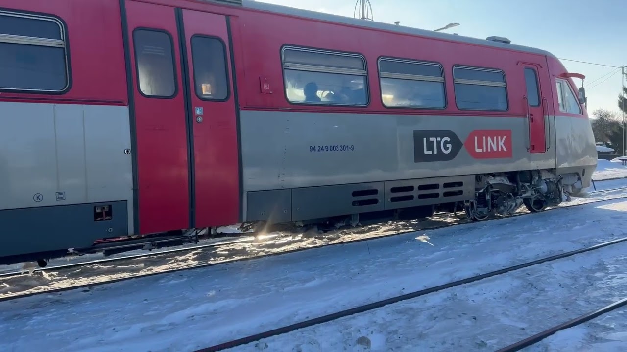 Ra-2 Marcinkonys-Vilnius in Voke station.