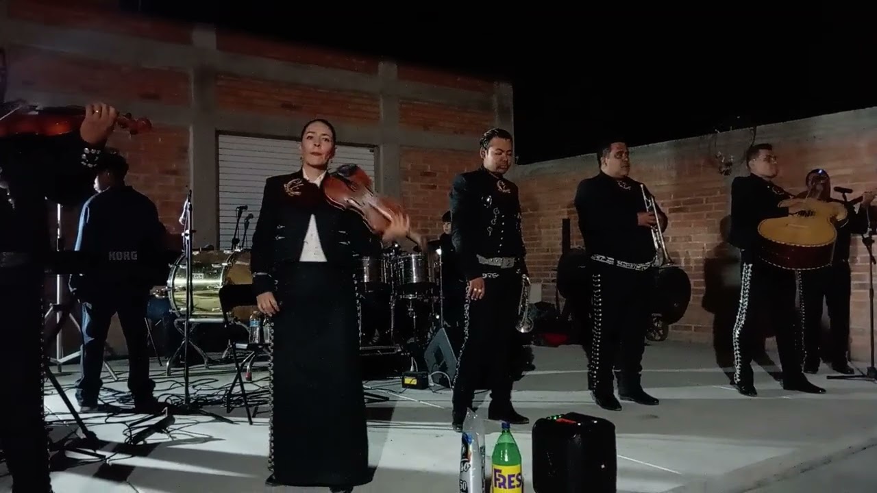 Hoy toco en paredes, San José de gracia con el mariachi Perla de Aguascalientes