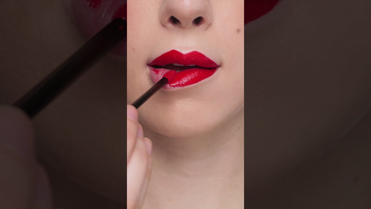 Classic Bold Red Lip using the Stila Stay all day liquid lipstick #lipswatch #lipstick