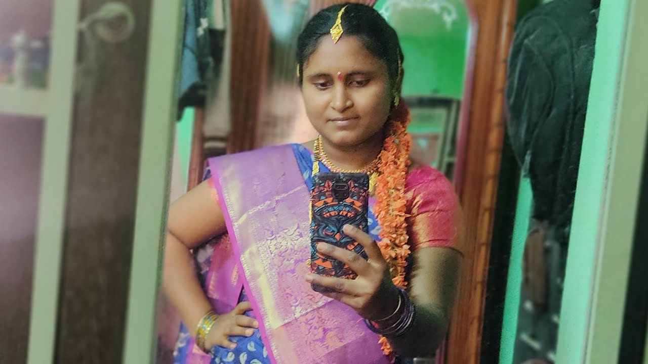 Vemanya Vlogs is live Hi అందరికీ Good Afternoon Lunch chesara welcome 🤗🤗 to my live stream 