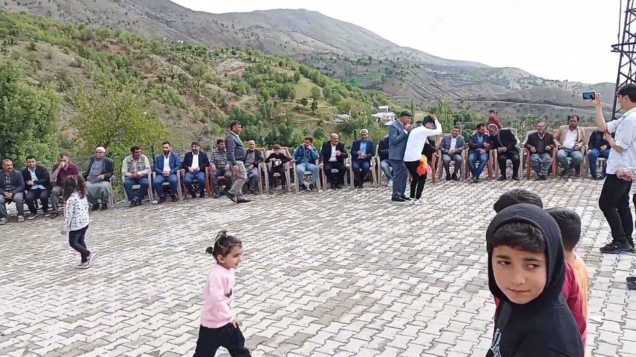 Diyarbakır Çüngüş ARSLANCA Gençleri cida govend