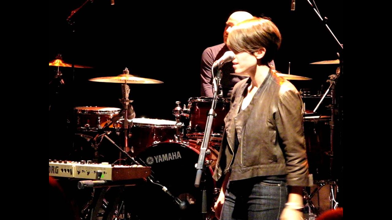 2/20 Tegan & Sara - BIYH (Minus Sara's Guitar) @ Grand Theatre, Calgary, AB, 7/9/11