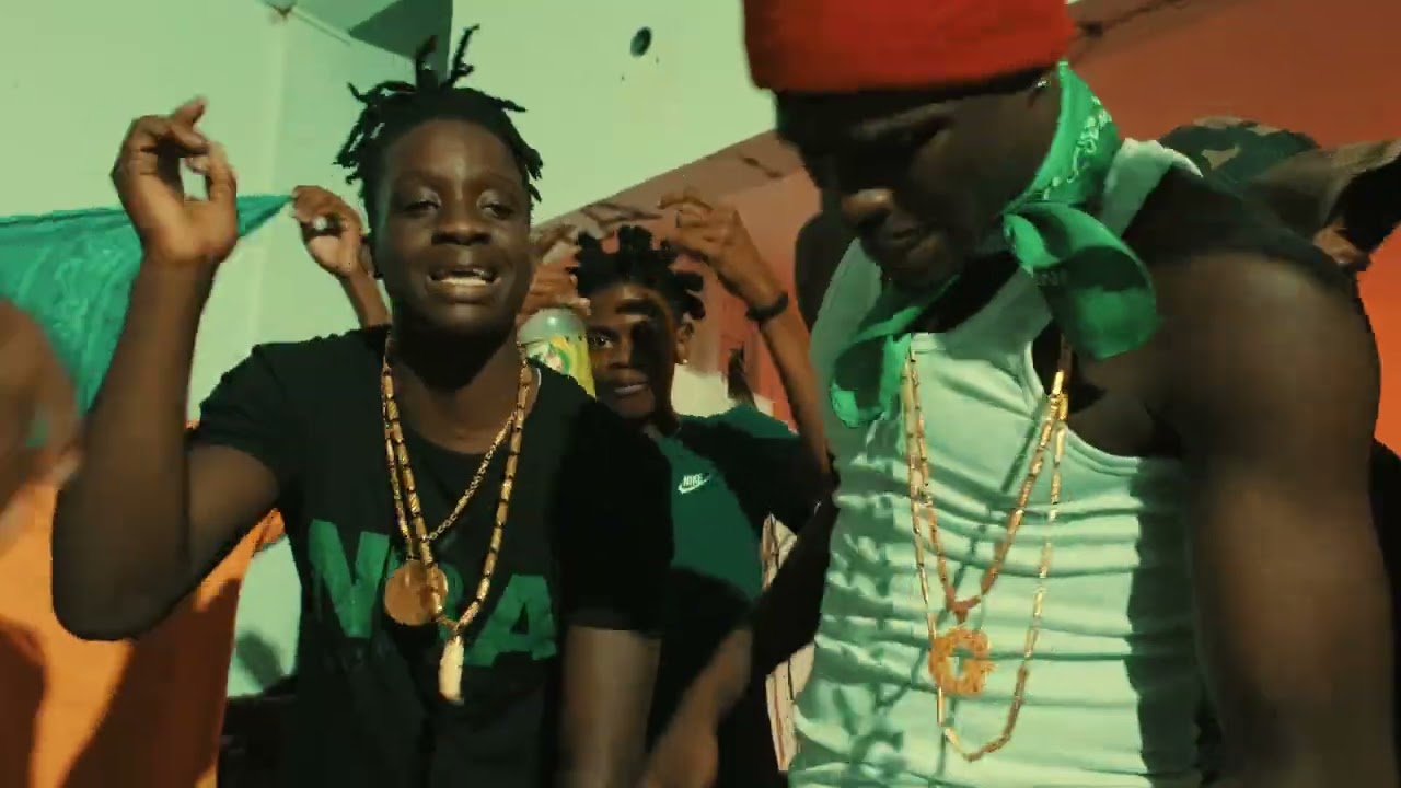 Etemiek ft @Young_Muggi- GRATARI (Prod.skandalyz x SLM Ghetto) [ Clip officiel ]