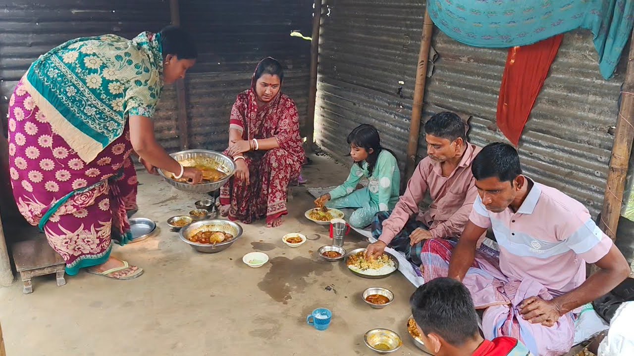 অনেকদিন পর খাসির মাংস আর মুরগির মাংস একসাথে রান্না হলো পরিবারের সবাই মিলে একসাথে খেলাম 
