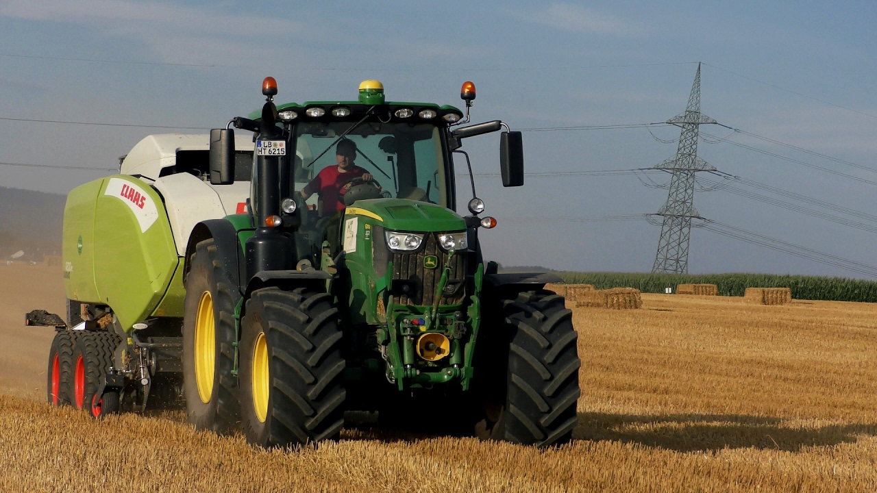 Strohballen Pressen 2016 | John Deere 6215R & Claas Quadrant 4200RC