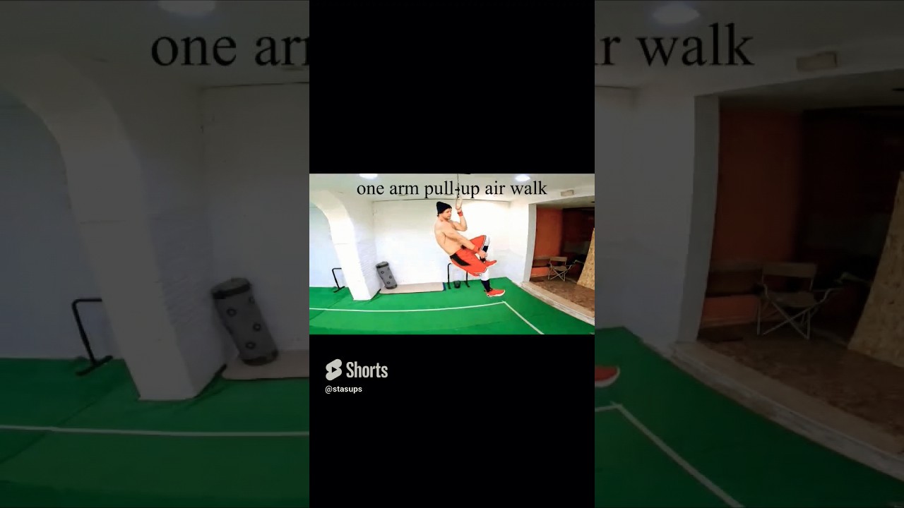 one arm pull-up air staps