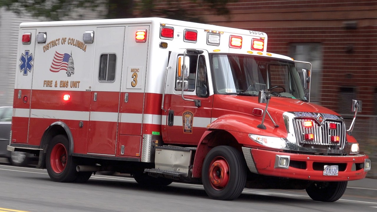 DCFD Medic 3 Responding