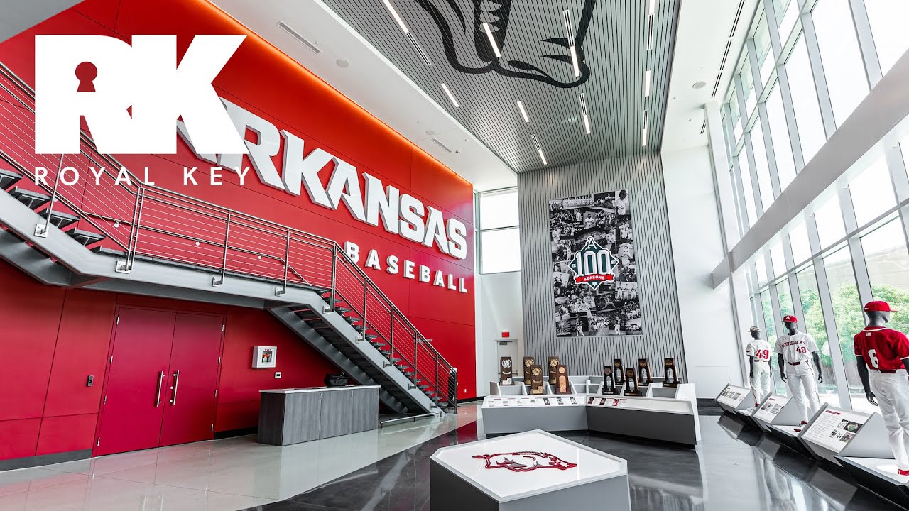 Внутри бейсбольного комплекса ARKANSAS RAZORBACKS стоимостью 27 000 000 долларов | Royal Key