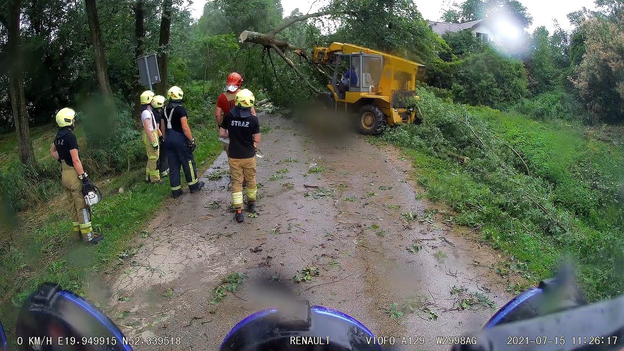OSP Dziekanów Polski - usuwanie skutków nawałnicy w powiatach płockim i gostynińskim