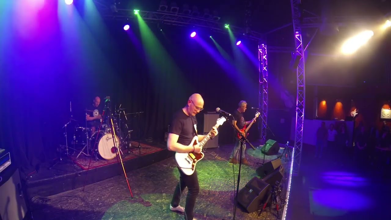 Mycrowfones - Nevermine (live)