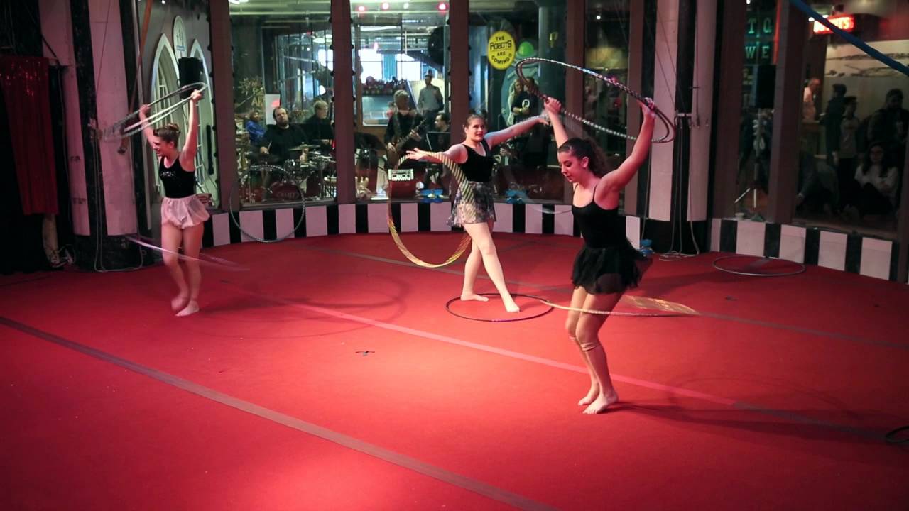 Circus Harmony Giocoso - Act 5 - Pirouettes - Hula Hoops