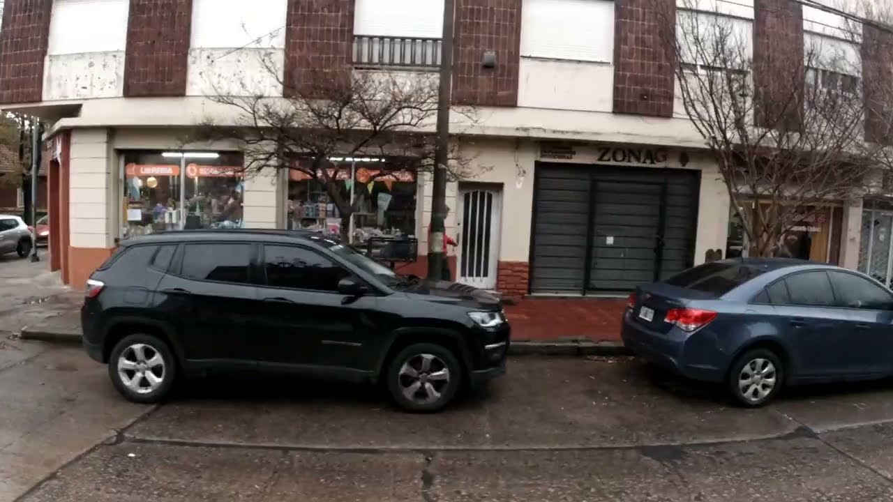 12 DE OCTUBRE -DE AV DE LOS TRABAJADORER A CERRITO LATERAL IZQ
