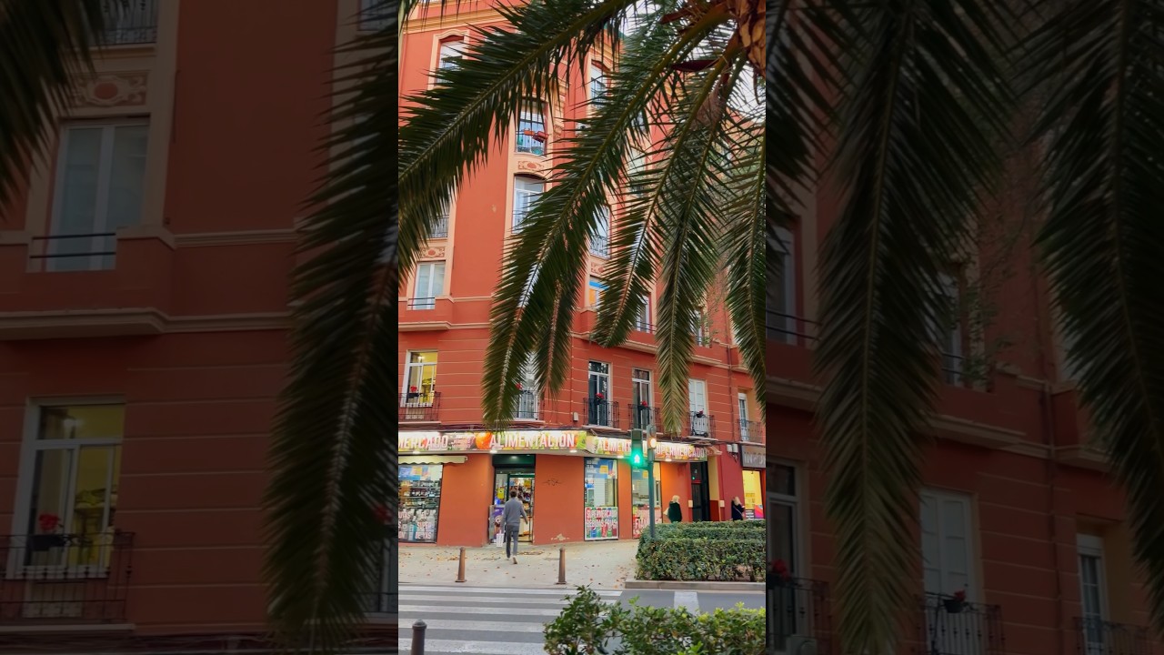 Living in Valencia Spain 🌴 Ruzafa Valencia