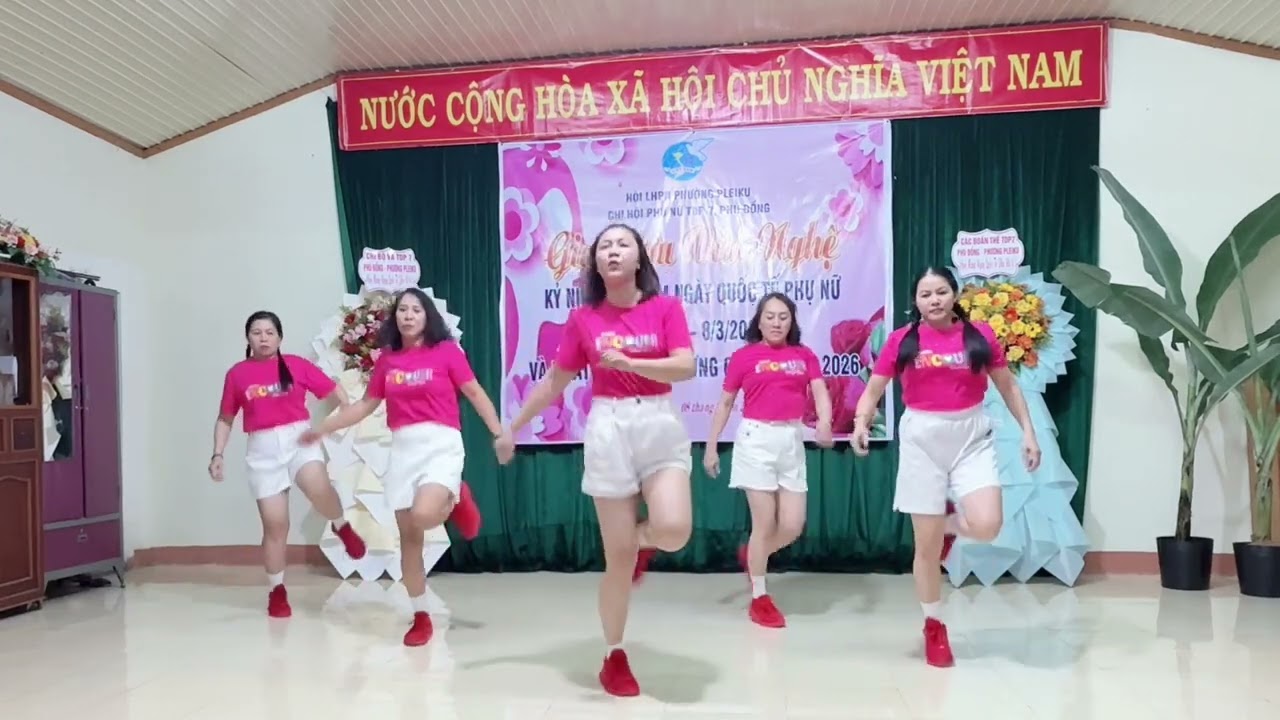 Shuffdace: Cô gái ngây thơ .🥰🥰🥰 Biênđạo :Minh Hiền