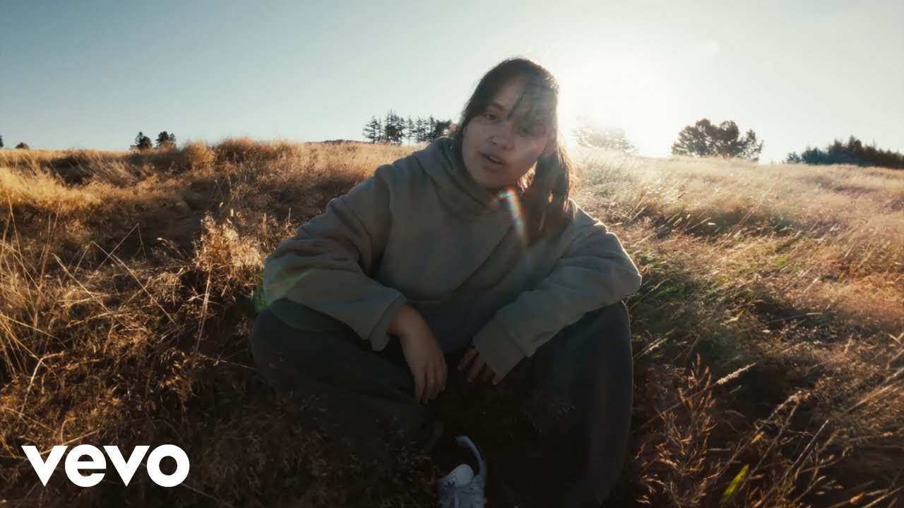 Paige - twenties (Visualiser)