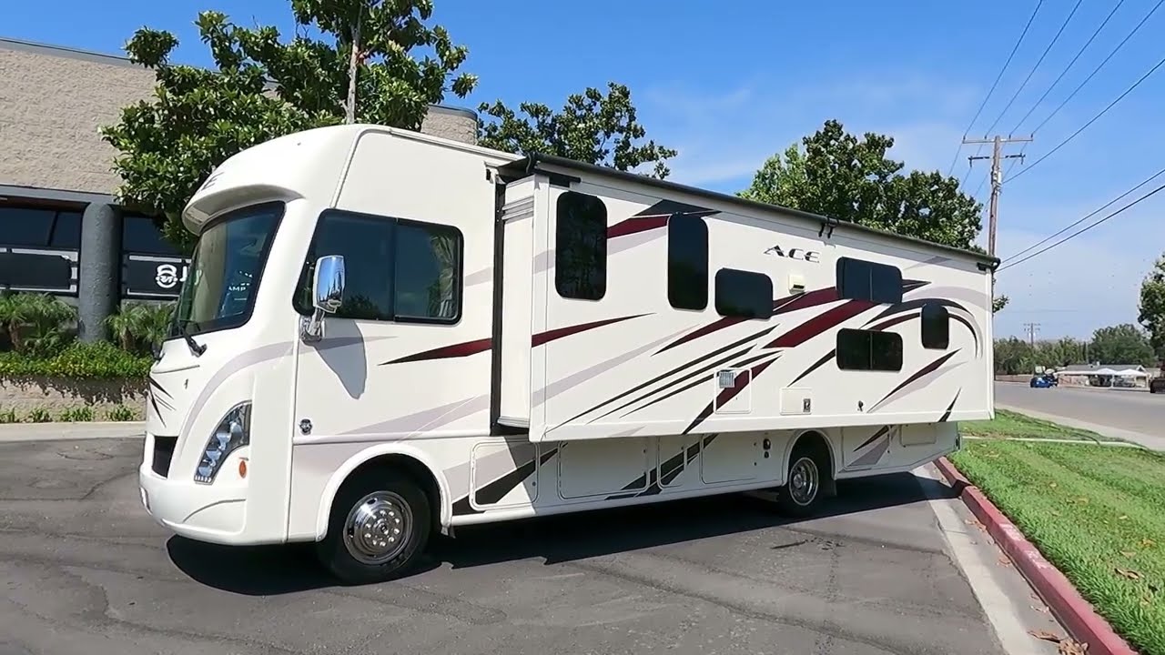 2018 Thor ACE 30 2 Bunk Motorhome for sale tour this one is super low miles like brand new