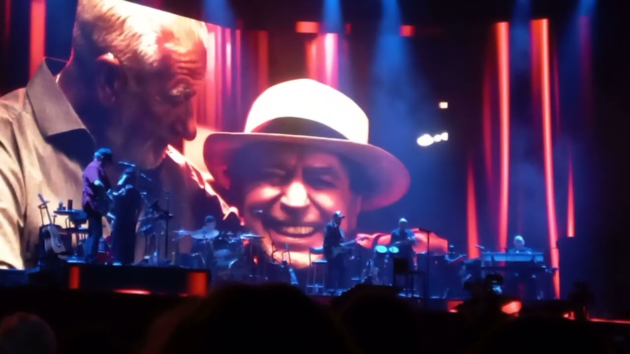 Joaquin Sabina- Un último vals (Movistar Arena Bs As 18/04/2025) #HolaYAdios Último show