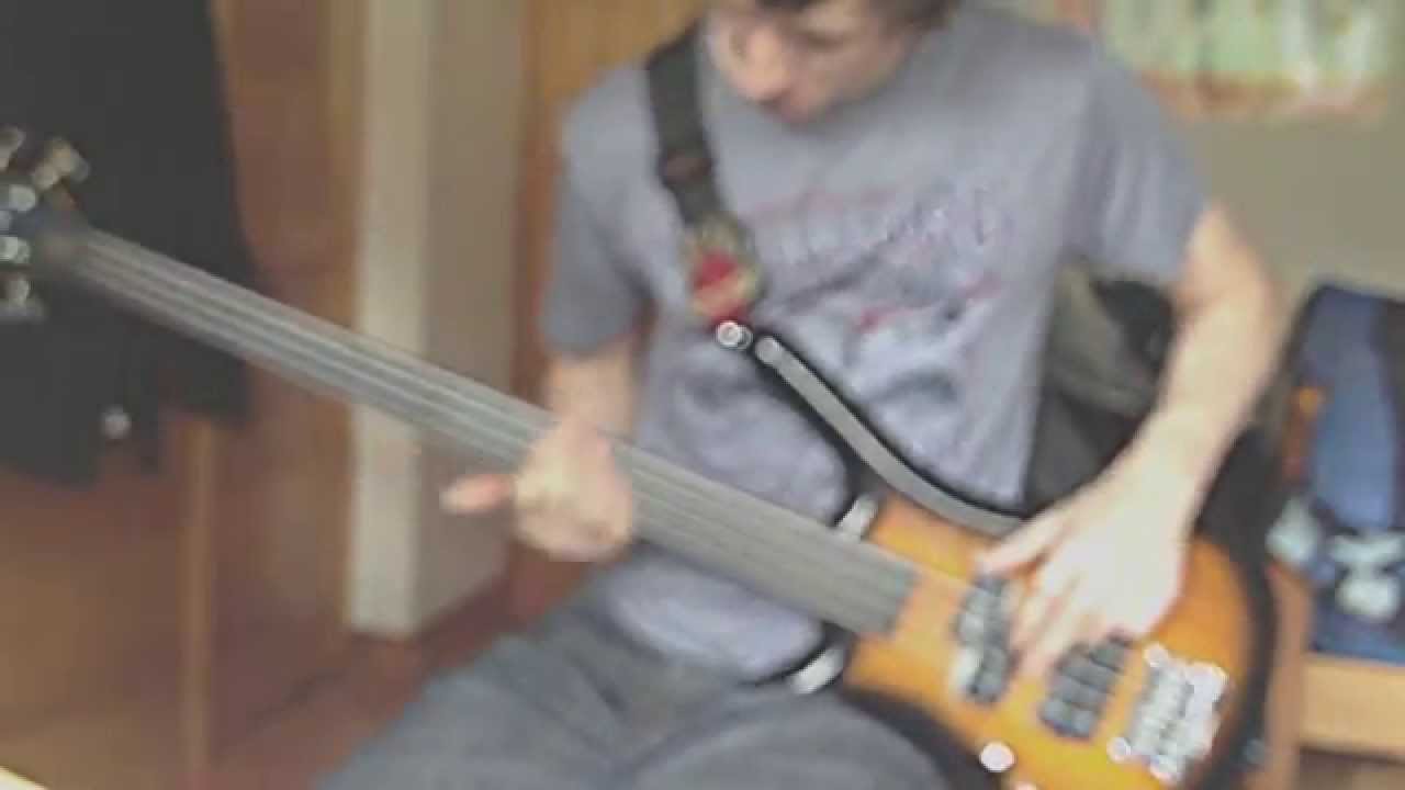 'The Way It Is - Bruce Hornsby and the Range' Fretless bass cover left handed
