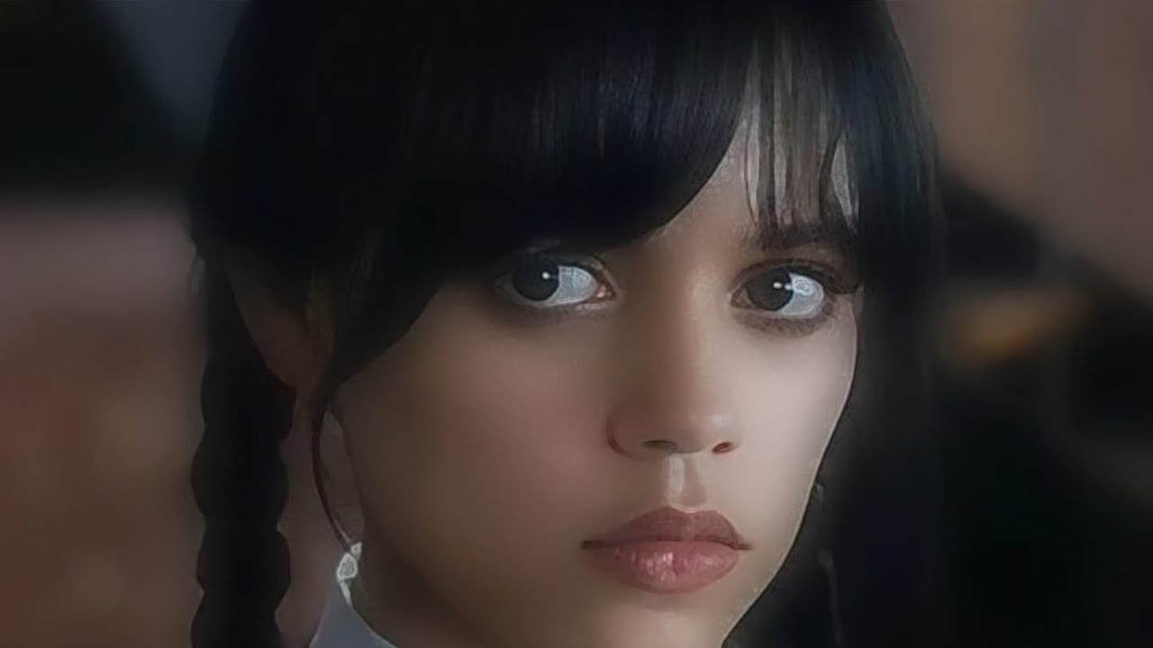 você é a Wandinha Addams !?