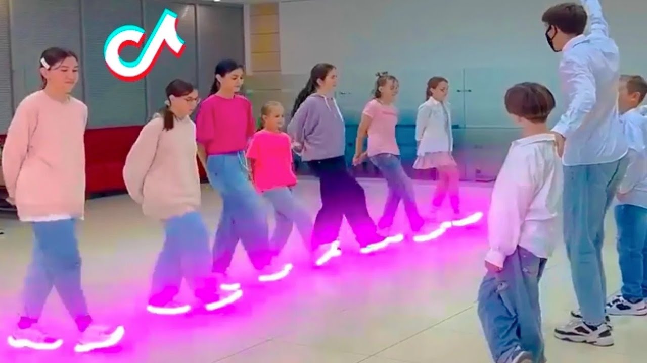 Шаффл Баттл 😎🔥 WHO IS BEST DANCER 🤔🔥 NEON MODE TUZELITY SHUFFLE 2025 #10