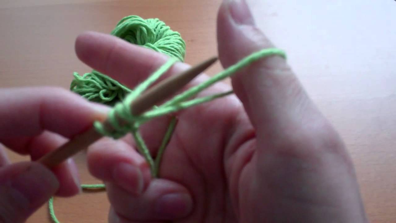 Old Norwegian Cast On for Left-Handed Knitters