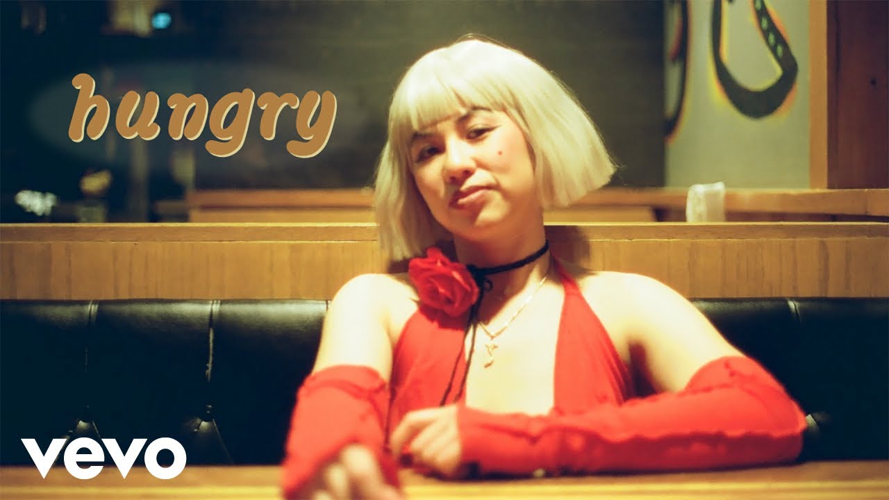 promqueen - hungry (Official Music Video)